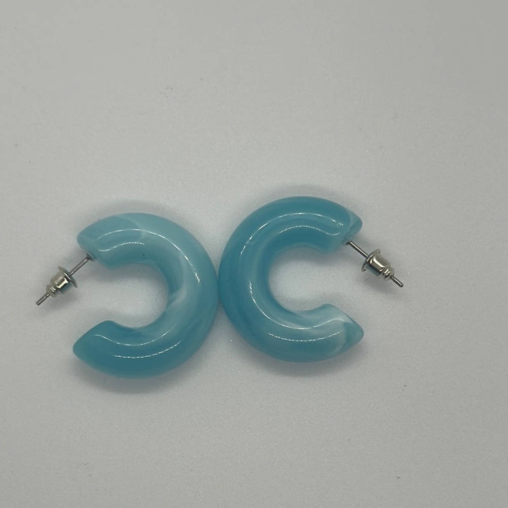Chic Sky Blue Resin Hoop Earrings - Brand New 1.1" Chunky Statement Earrings - Picture 3 of 16